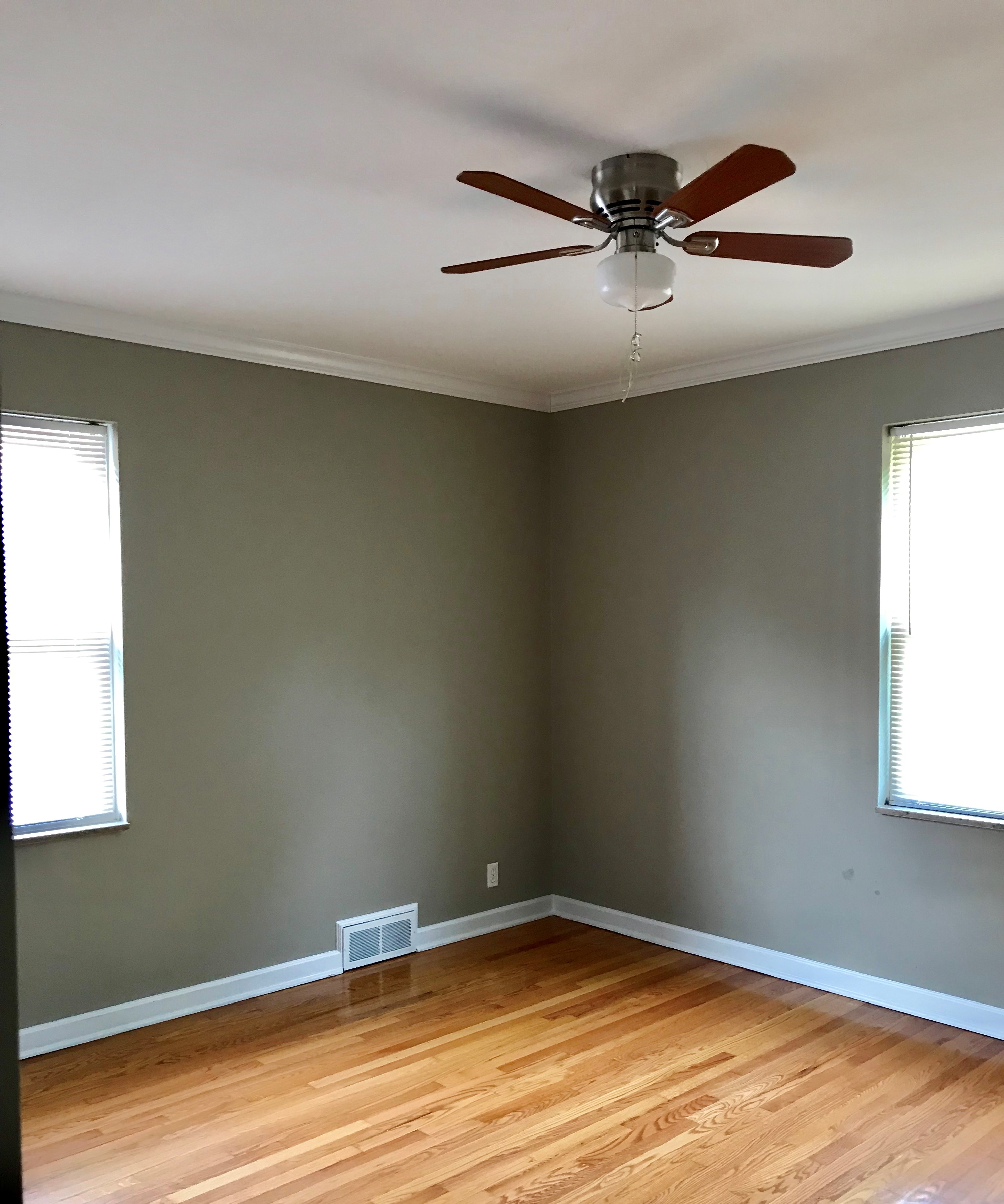 7464 Delmar 2w